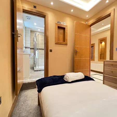 Spacious 3br Flat With Ac 3 Ensuite Bidets Near Selfridges And Hyde Park