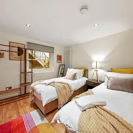 Stylish In Euston And Near Camden With Private Roof Terrace *