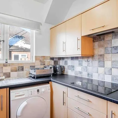 Apartment Serviced Golders Nw11 London