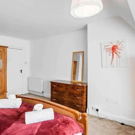 Apartment Serviced Golders Nw11 *
