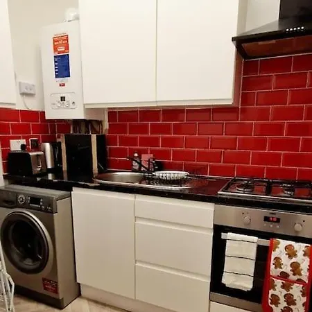 Lovely Studio- Aldgate East Stn Apartment *