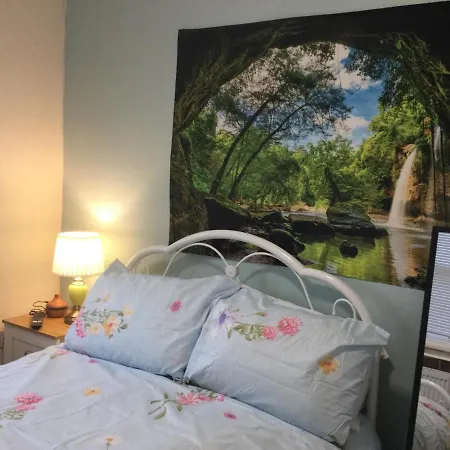 Gasthof Tdm Bachelot Lettings Ltd London