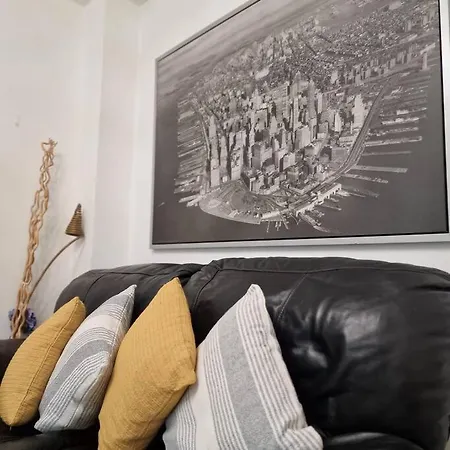 4 Bedroom Luxury With Garden In East London Wanstead