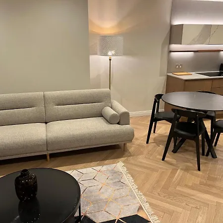 2 Bedroom Modern Family Flat-apartment Fulham