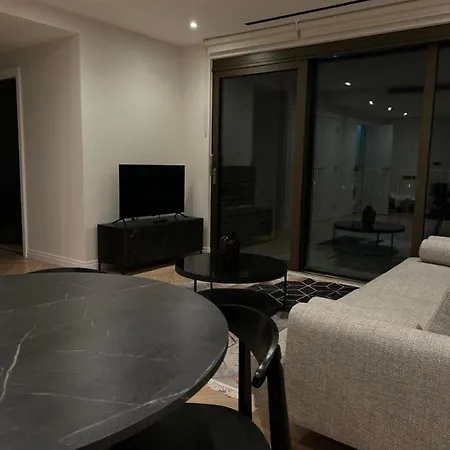 2 Bedroom Modern Family Flat-apartment Fulham Apartment