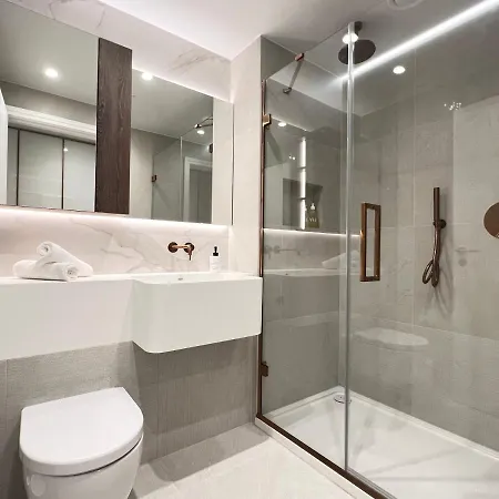 Apartment 2 Bedroom Modern Family Flat-apartment Fulham *