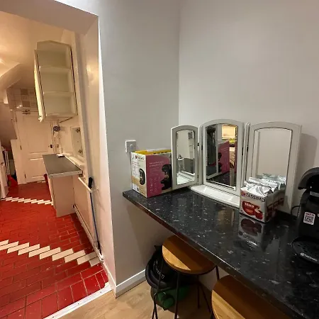 Guest house Double With Free Wifi Keedonwood Road Bromley