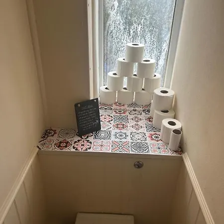 Spacious Bright Double * London