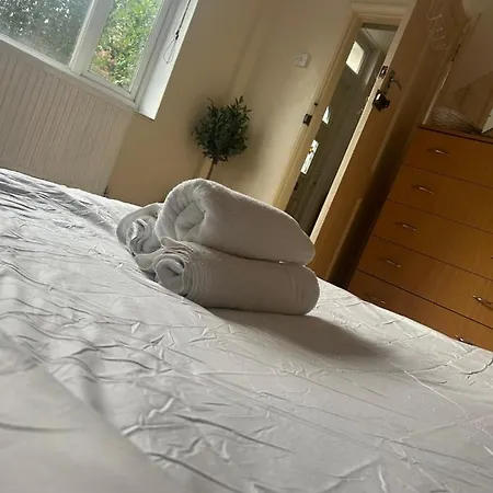 Spacious Bright Double Homestay