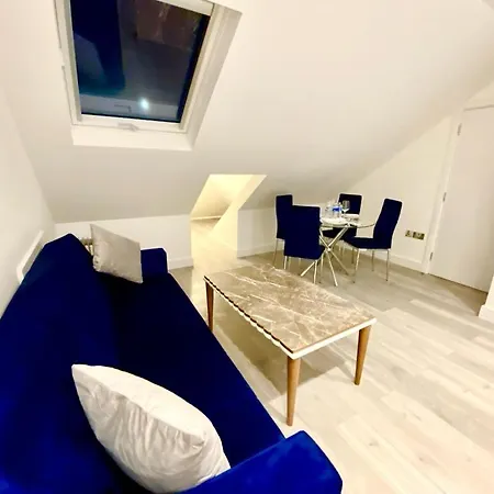 Lovely One Bed In London