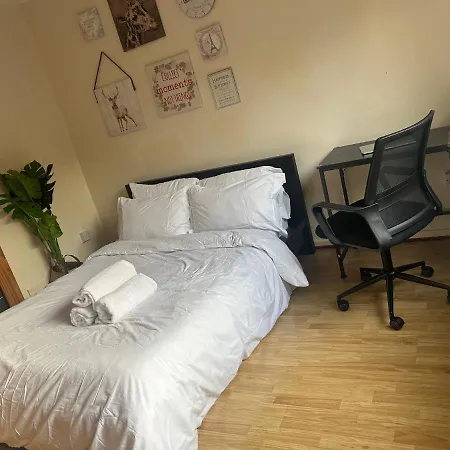 Spacious Bright Double