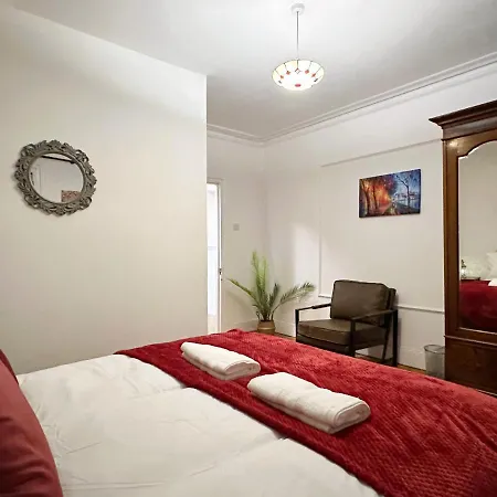 Apartment Hannah Place Near Finsbury Park - 4 Double Beds, Ideal For Families, Max 8 People