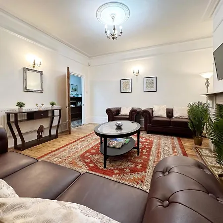 Apartment Hannah Place Near Finsbury Park - 4 Double Beds, Ideal For Families, Max 8 People *