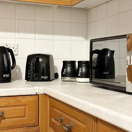 Apartment Hannah Place Near Finsbury Park - 4 Double Beds, Ideal For Families, Max 8 People
