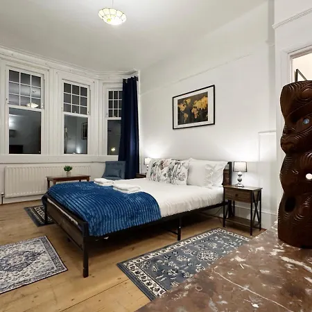 Hannah Place Near Finsbury Park - 4 Double Beds, Ideal For Families, Max 8 People *