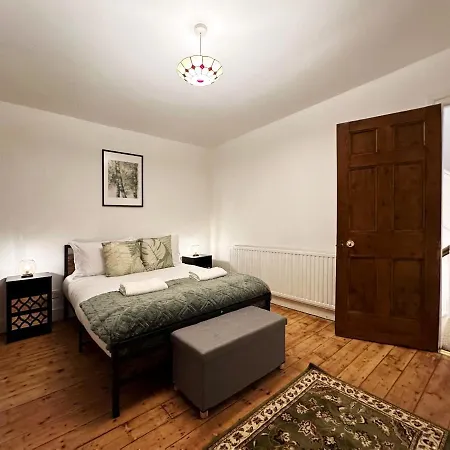 Apartment Hannah Place Near Finsbury Park - 4 Double Beds, Ideal For Families, Max 8 People *