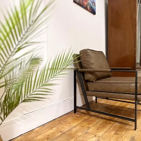 Hannah Place Near Finsbury Park - 4 Double Beds, Ideal For Families, Max 8 People Apartment London