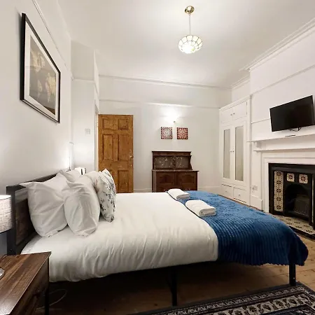 Apartment Hannah Place Near Finsbury Park - 4 Double Beds, Ideal For Families, Max 8 People *