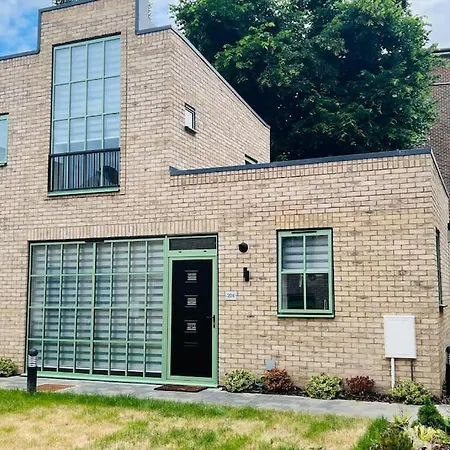 A House Designed For You… * Edmonton