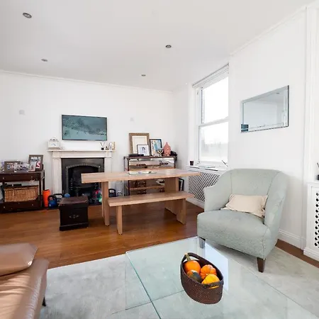 Bright Belgravia By Underthedoormat London