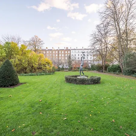 Bright Belgravia By Underthedoormat *