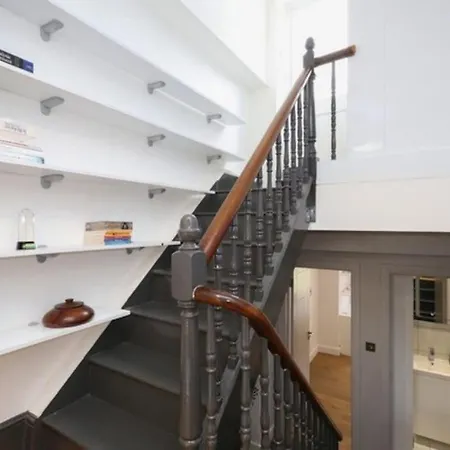 Stylish In Fulham Zone 2 With Private Roof Terrace Apartment *