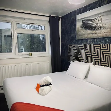 R2 Superking Sized Bed & 65