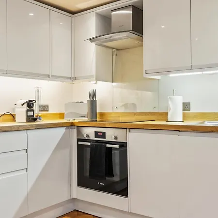 Luxurious 2-bed With Private Sauna By Dena Elite Collection Holiday home *