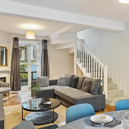 Luxurious 2-bed With Private Sauna By Dena Elite Collection * London