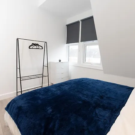 Apartment Modern, Stylish, Cosy, Finchley London 3 Bed 2 Bath With Free Parking Whetstone