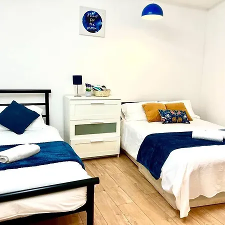 Apartment Brilliant One Bedroom Flat In *