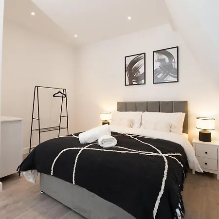 Modern, Stylish, Cosy, Finchley London 3 Bed 2 Bath With Free Parking * Whetstone