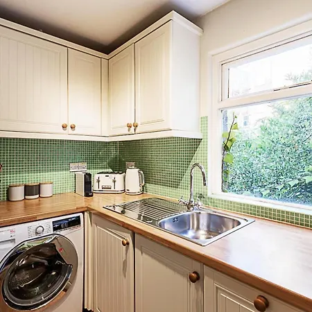 Appartamento Cosy Flat In Battersea Park *