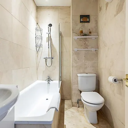 Appartamento Cosy Flat In Battersea Park *