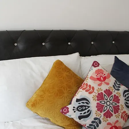 Homestay Kamilla's Zone-1 *
