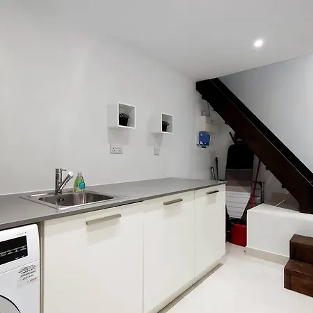 Dg1 - Family-friendly 2-bed With Garden In Acton