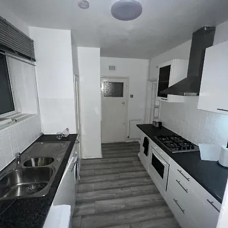 A Two Bedroom Cosy Hideaway Based In Greenwich Holiday home London