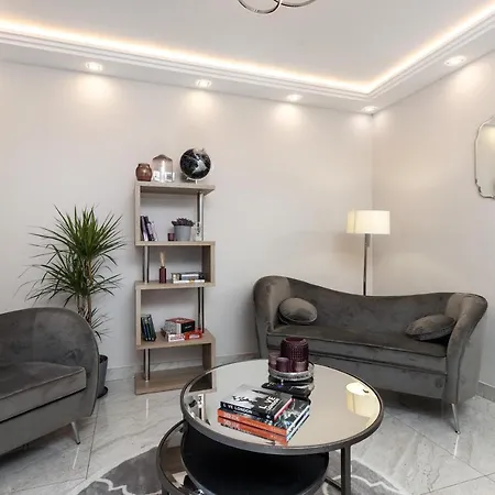 Luxurious 2 King-size Bed Flat With Patio London
