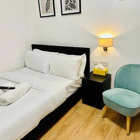 Apartment Private Studio Flat In London