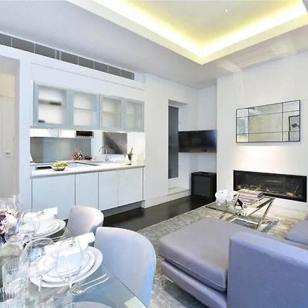 Park Lane Large Luxury Sleeps 6