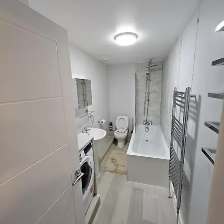 Apartment Luxury Flat - With Roof Terrace *