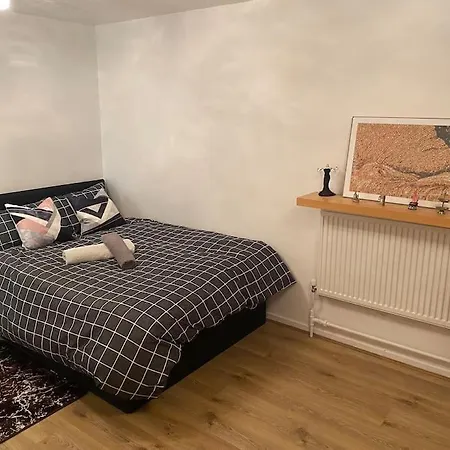 Appartamento 2 Bedroom Flat Camberwell Grove