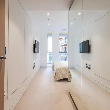 Apartment Arcore Premium Bridge London