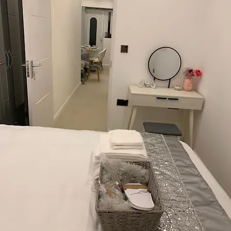 Apartment Annex A, A One Bedroom Flat In South London *