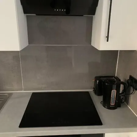 Annex A, A One Bedroom Flat In South London