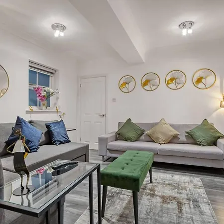 Apartment Luxury Oasis London