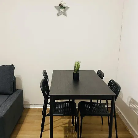 Apartment Walk To Lcy Airport Excel Dlr 1br Flat *