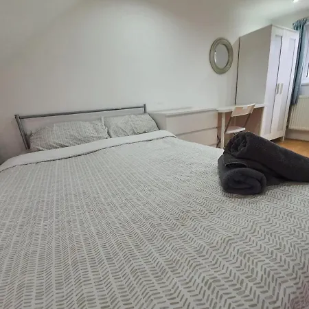 Guest house Eastwood