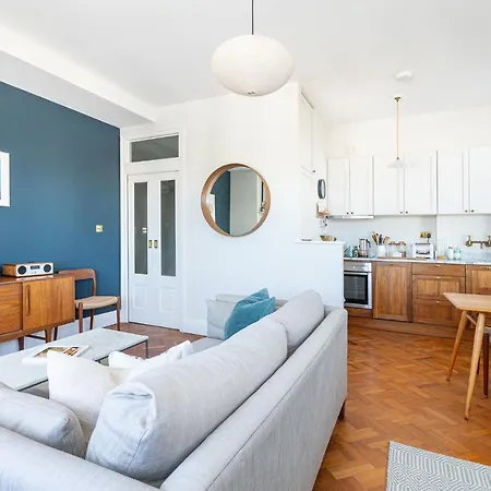 Apartment Bright 1br Apt, 1min To Tube & Kensington Gardens London