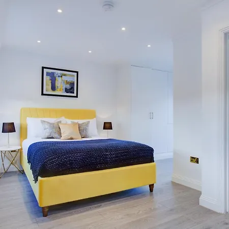 Hybrid Resi - Fulham Near Chelsea And Putney London